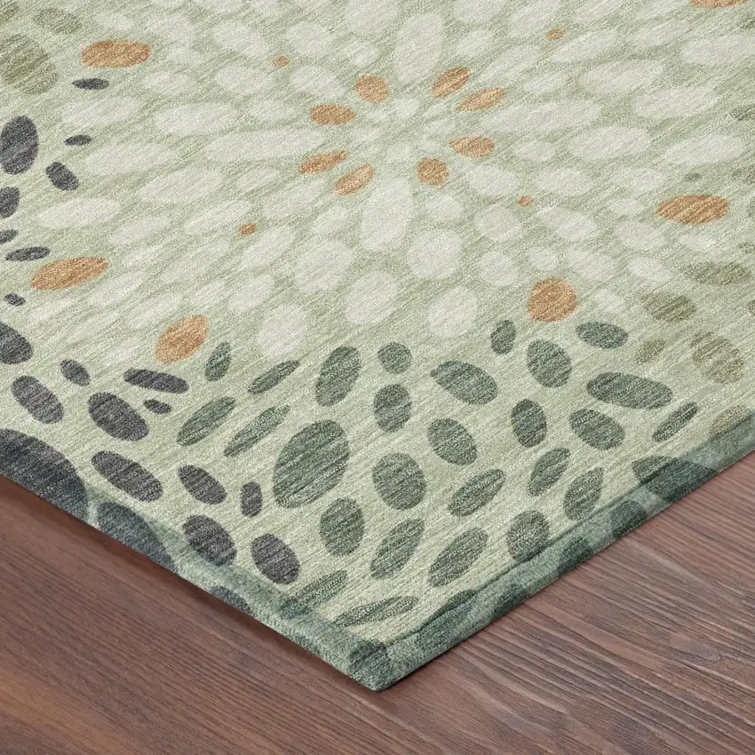8' Green And Khaki Round Abstract Washable Indoor Outdoor Area Rug Photo 4