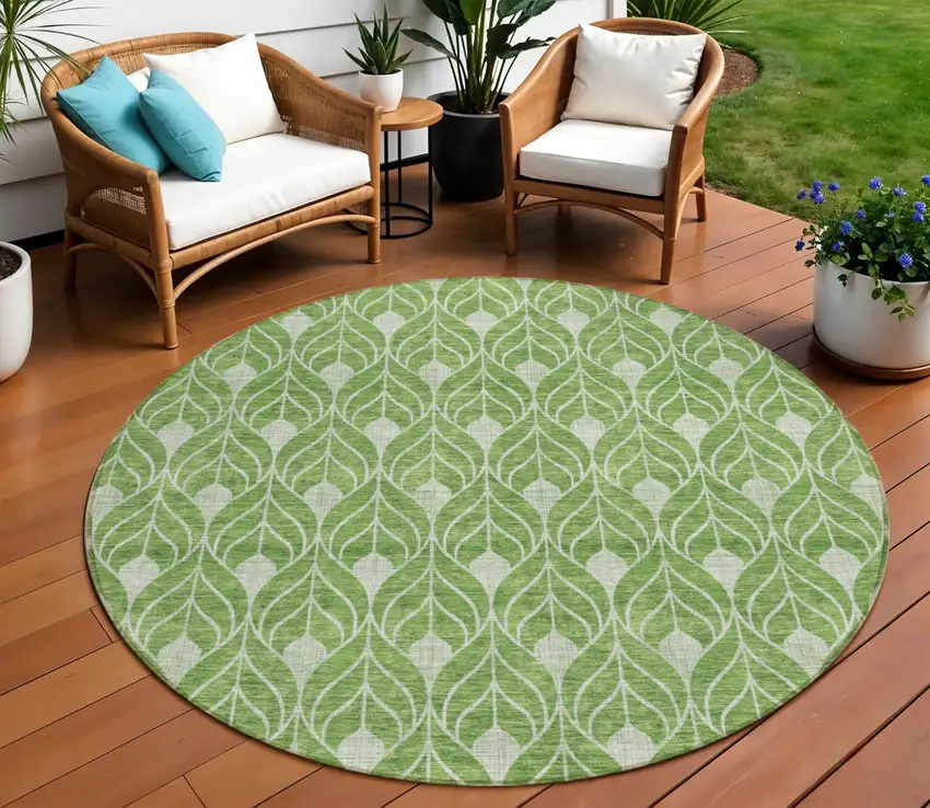 8' Green And Light Green Round Geometric Washable Indoor Outdoor Area Rug Photo 1