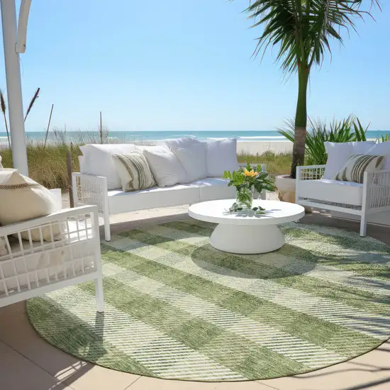 8' Green And Light Green Round Plaid Washable Indoor Outdoor Area Rug Photo 6