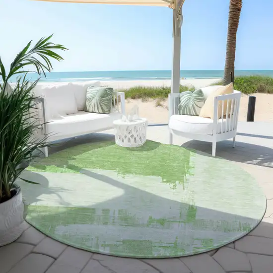 8' Green And Mint Green Round Abstract Washable Indoor Outdoor Area Rug Photo 5