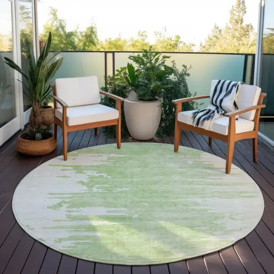 8' Green And Mint Green Round Abstract Washable Indoor Outdoor Area Rug Photo 6