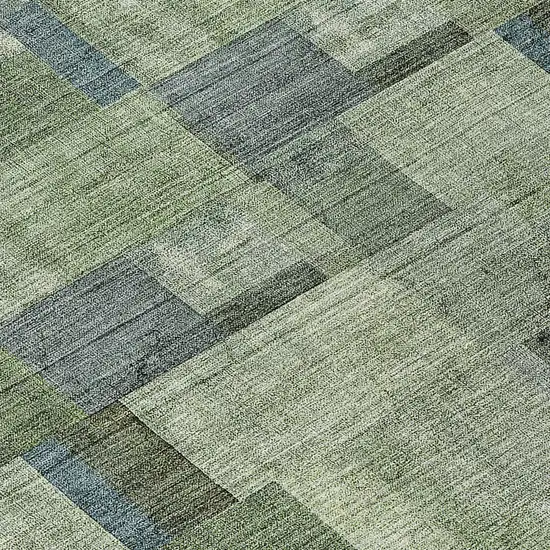 8' Green And Mint Green Round Geometric Washable Indoor Outdoor Area Rug Photo 9