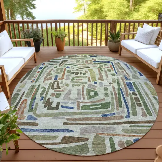 8' Green And Olive Green Round Abstract Washable Indoor Outdoor Area Rug Photo 4