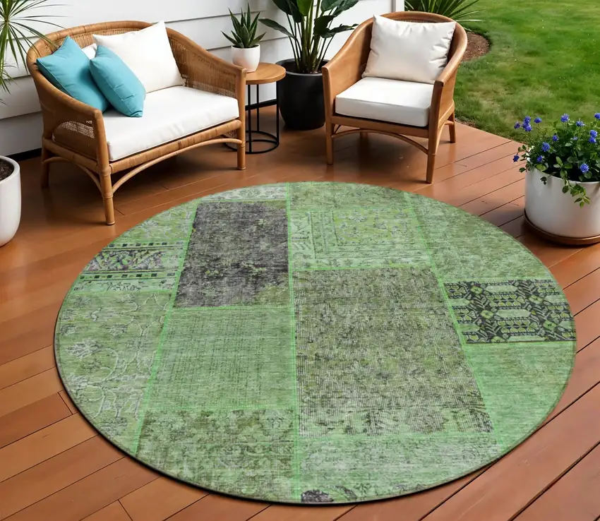 8' Green And Olive Green Round Patchwork Washable Indoor Outdoor Area Rug Photo 1