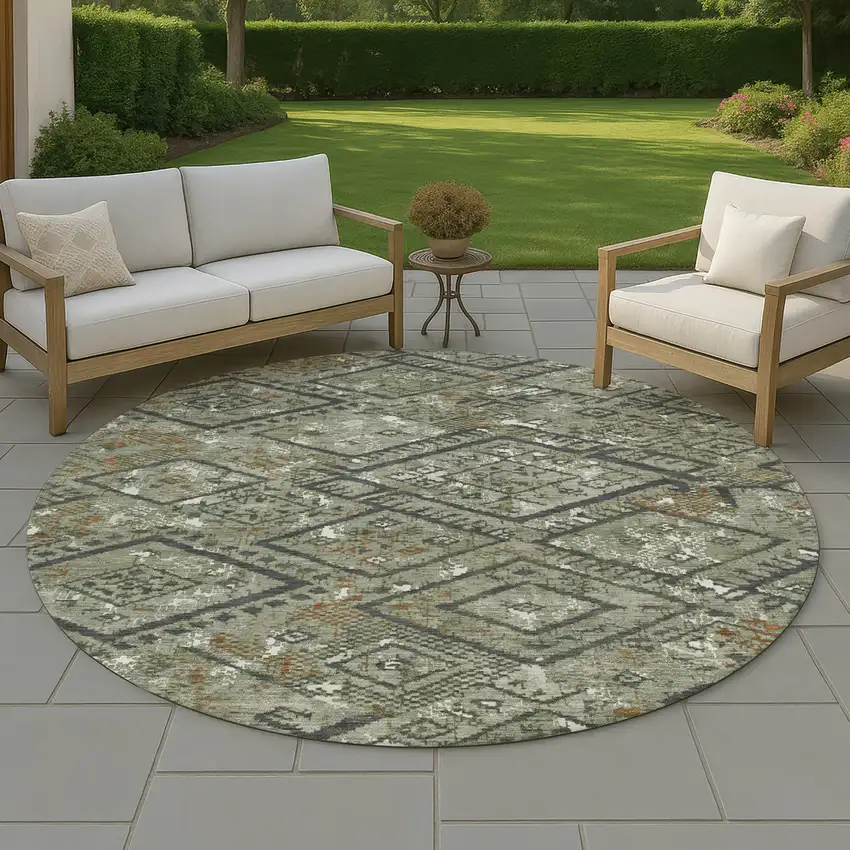 8' Green And Orange Round Geometric Washable Indoor Outdoor Area Rug Photo 4