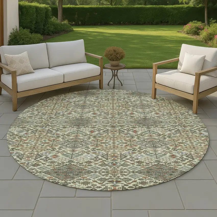 8' Green And Teal Blue Round Geometric Washable Indoor Outdoor Area Rug Photo 4