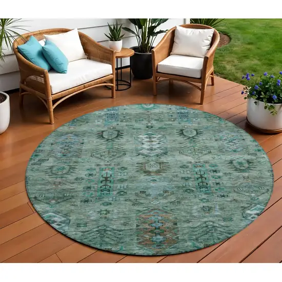 8' Green And Teal Blue Round Tribal Washable Indoor Outdoor Area Rug Photo 2