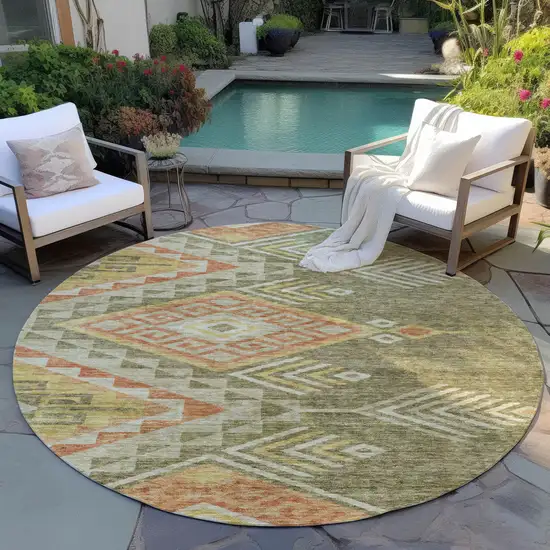 8' Green And Terra Cotta Round Southwestern Washable Indoor Outdoor Area Rug Photo 8