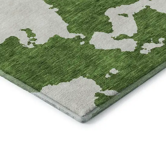 8' Green And White Abstract Washable Round Rug With UV Protection Photo 6