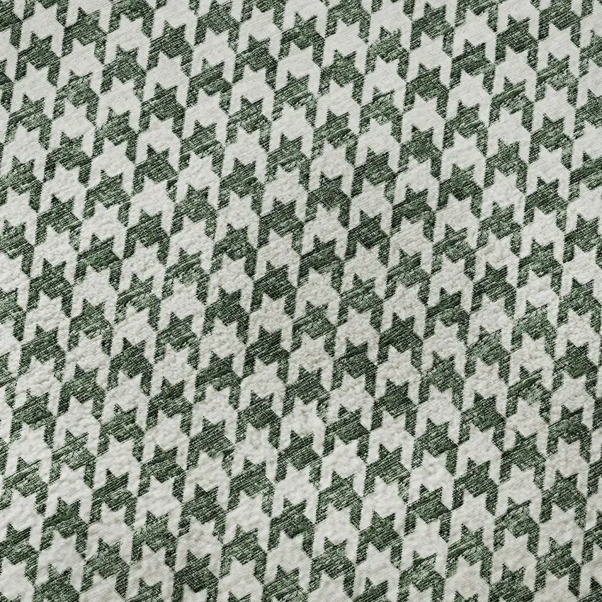 8' Green And White Houndstooth Washable Round Rug With UV Protection Photo 8