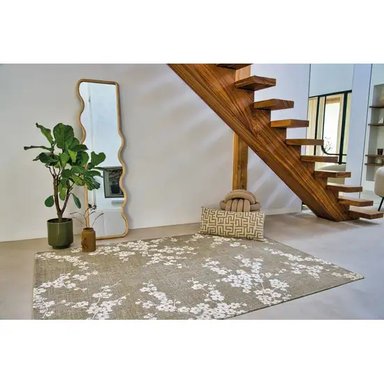 5' Green And White Oriental ,Washable, Non Skid Round Rug Photo 5