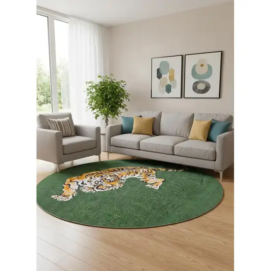 8' Green And Yellow Abstract Washable Round Rug Photo 1