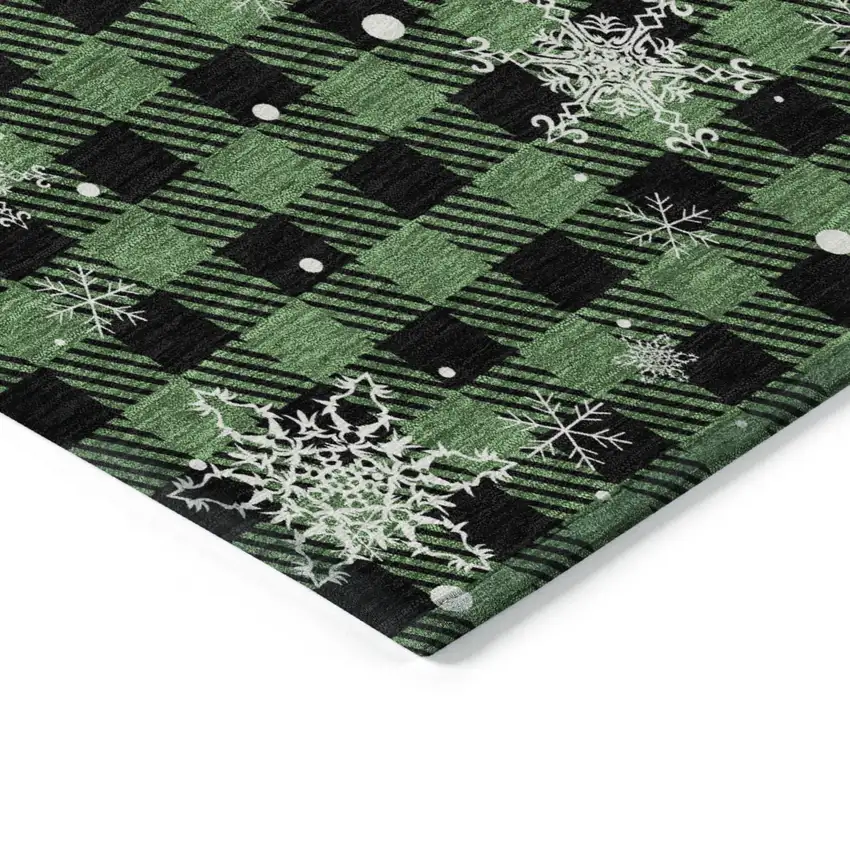 8' Green Black And Ivory Round Plaid Washable Indoor Outdoor Area Rug Photo 7
