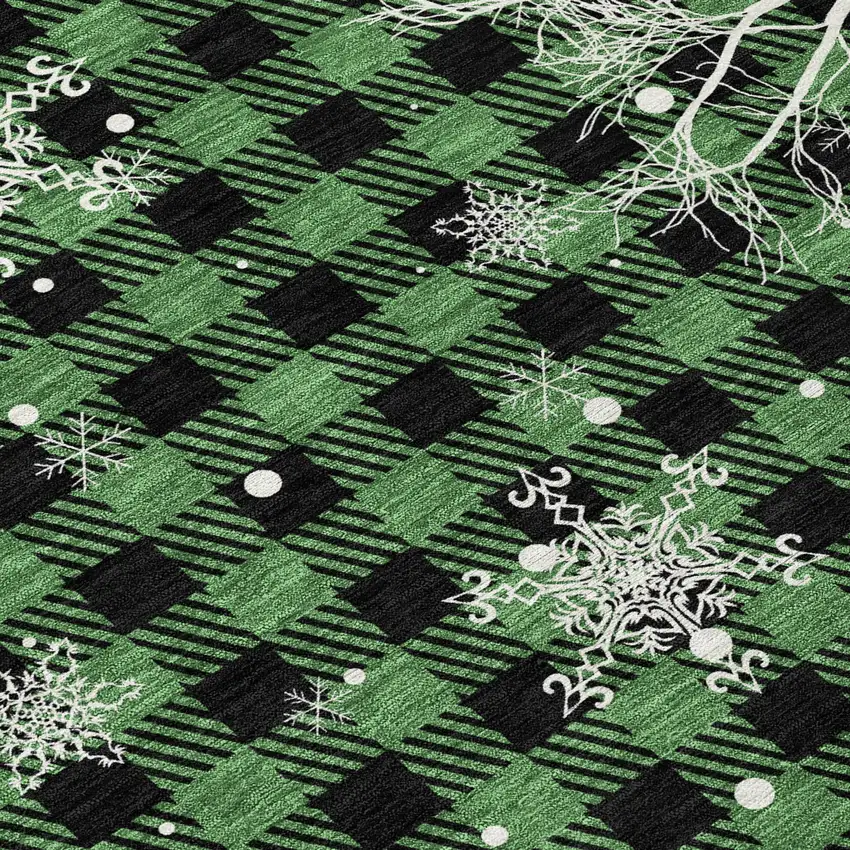 8' Green Black And Ivory Round Plaid Washable Indoor Outdoor Area Rug Photo 8