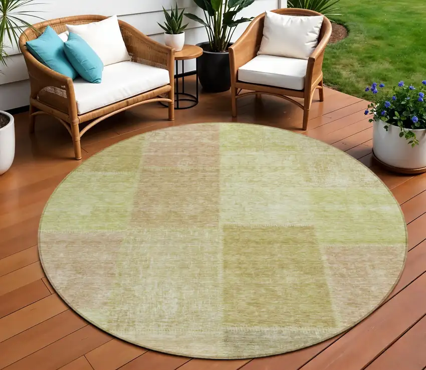 8' Green Copper And Mint Green Round Patchwork Washable Indoor Outdoor Area Rug Photo 1