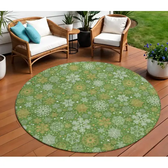 8' Green Gold And Ivory Round Medallion Washable Indoor Outdoor Area Rug Photo 2