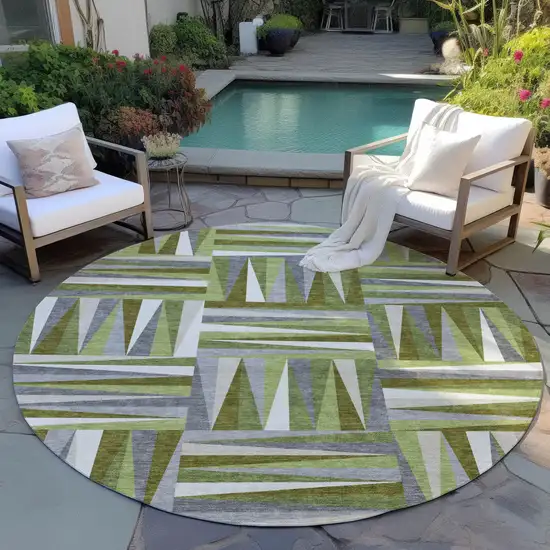 8' Green Gray And Ivory Round Geometric Washable Indoor Outdoor Area Rug Photo 7
