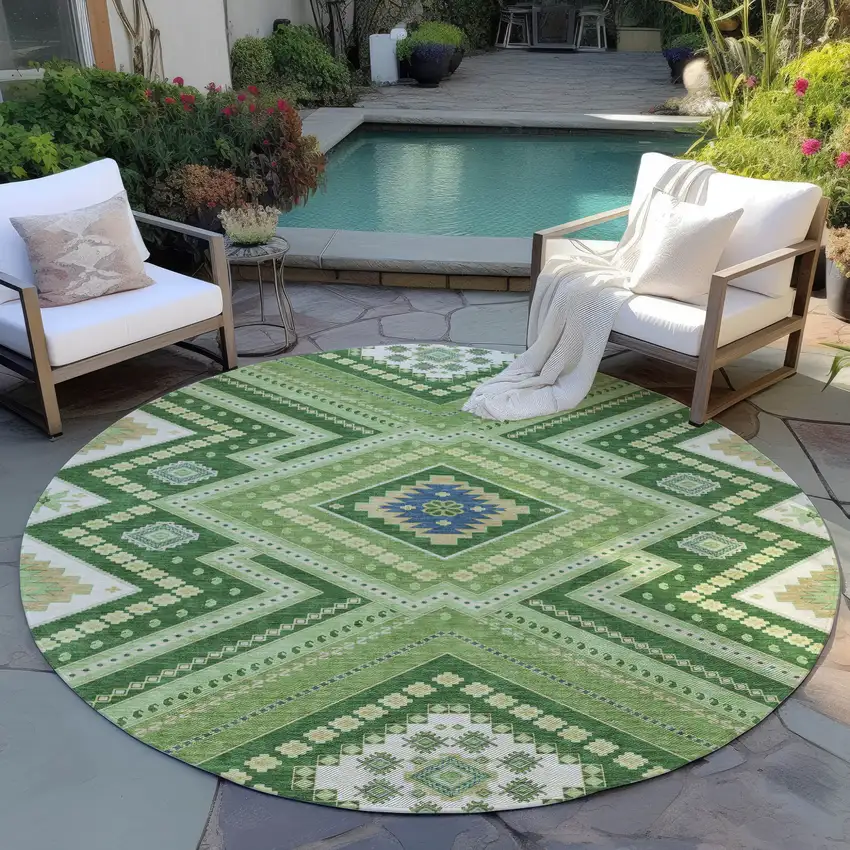 8' Green Ivory And Beige Round Tribal Washable Indoor Outdoor Area Rug Photo 5