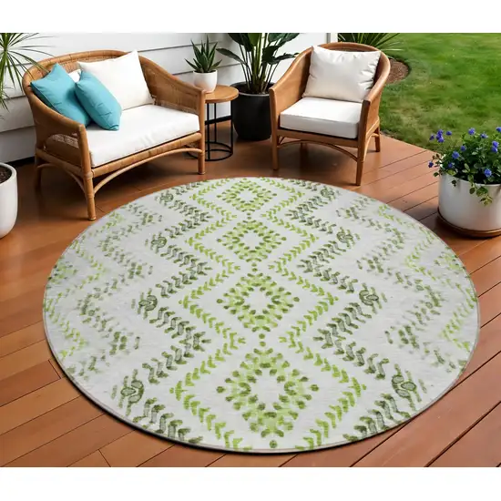8' Green Ivory And Gray Round Geometric Washable Indoor Outdoor Area Rug Photo 1