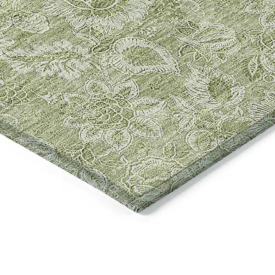 8' Green Round Floral Washable Indoor Outdoor Area Rug Photo 4