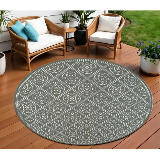 Gray and Ivory Round Geometric Stain Resistant Indoor Outdoor Area Rug Photo 1