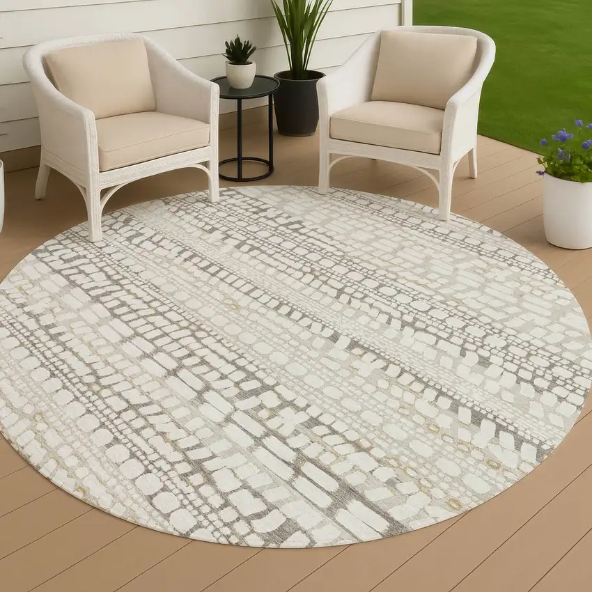 8' Ivory And Beige Round Abstract Washable Indoor Outdoor Area Rug Photo 4