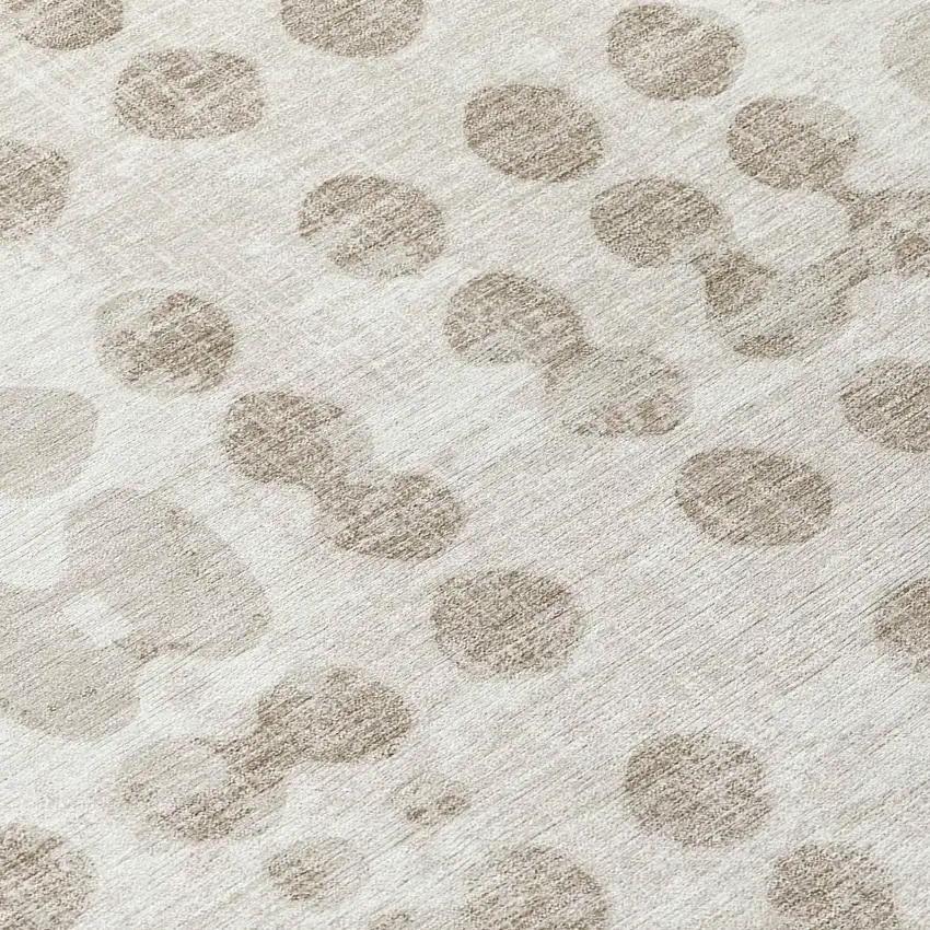 8' Ivory And Beige Round Abstract Washable Indoor Outdoor Area Rug Photo 7
