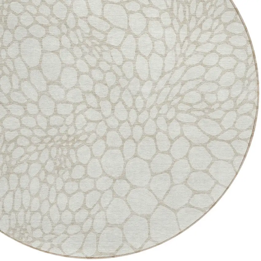 8' Ivory And Beige Round Geometric Washable Indoor Outdoor Area Rug Photo 4