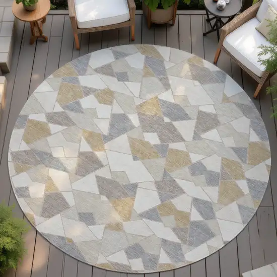 8' Ivory And Beige Round Geometric Washable Indoor Outdoor Area Rug Photo 4