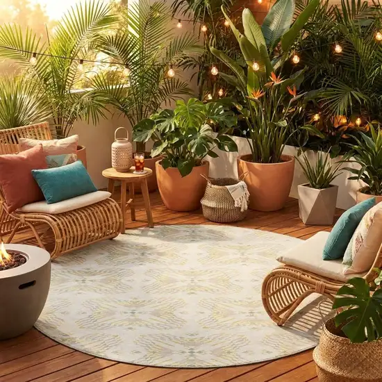 8' Ivory And Beige Round Geometric Washable Indoor Outdoor Area Rug Photo 1