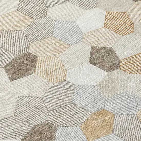 8' Ivory And Beige Round Geometric Washable Indoor Outdoor Area Rug Photo 5