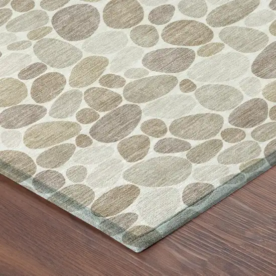 8' Ivory And Beige Round Geometric Washable Indoor Outdoor Area Rug Photo 3