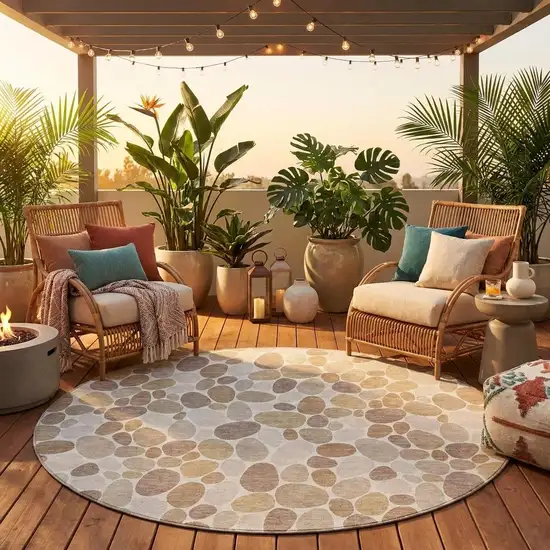 8' Ivory And Beige Round Geometric Washable Indoor Outdoor Area Rug Photo 1