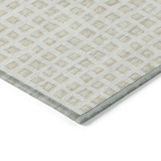 8' Ivory And Beige Round Geometric Washable Indoor Outdoor Area Rug Photo 3