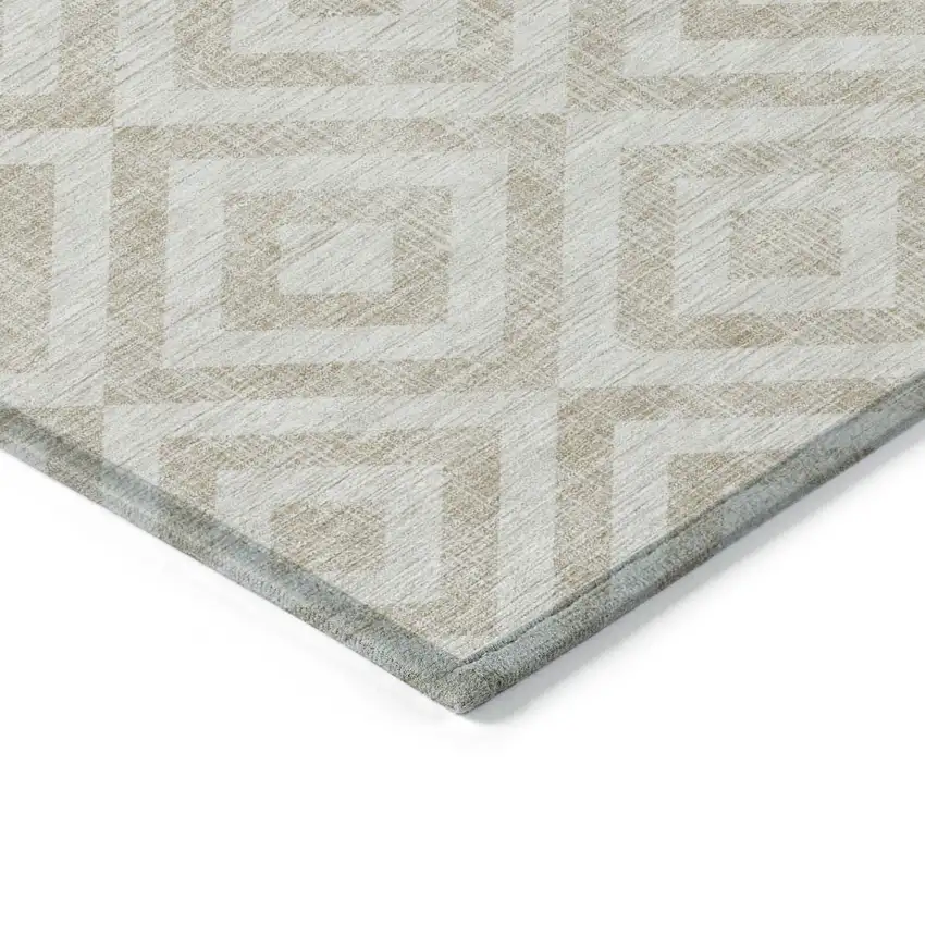 8' Ivory And Beige Round Geometric Washable Indoor Outdoor Area Rug Photo 4