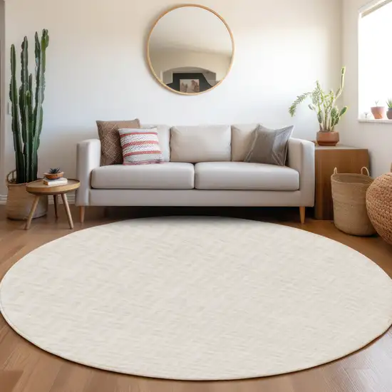 8' Ivory And Beige Round Geometric Washable Indoor Outdoor Area Rug Photo 7