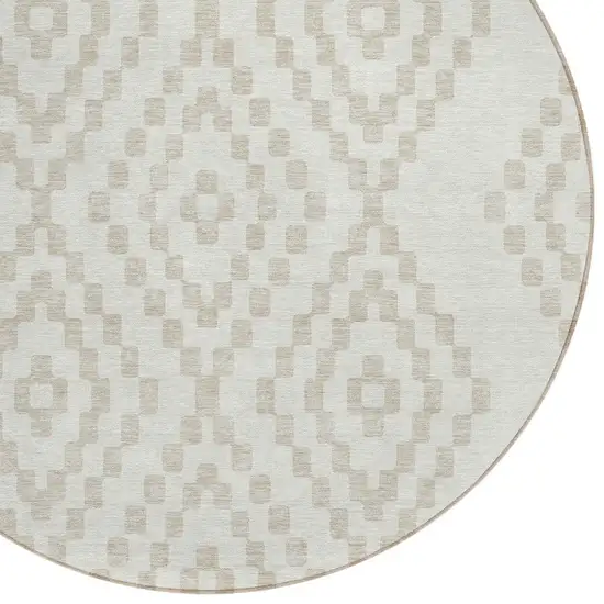 8' Ivory And Beige Round Geometric Washable Indoor Outdoor Area Rug Photo 5