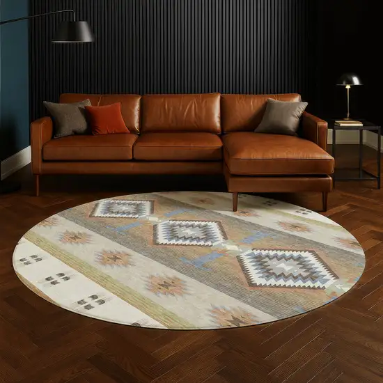 8' Ivory And Beige Round Southwestern Washable Indoor Outdoor Area Rug Photo 5