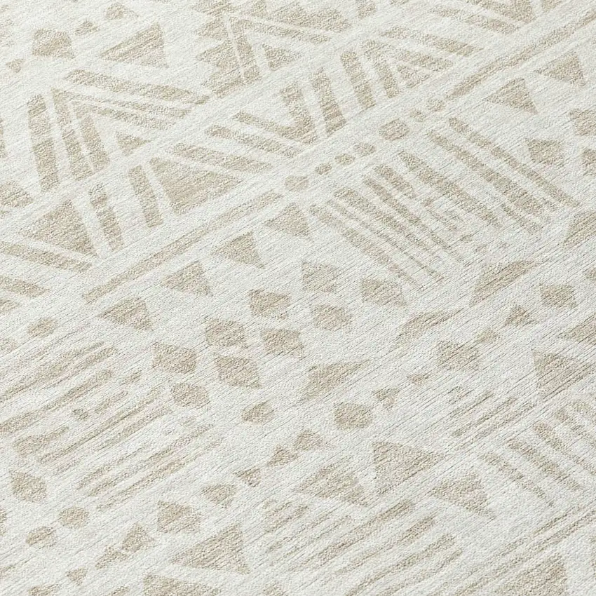 8' Ivory And Beige Round Southwestern Washable Indoor Outdoor Area Rug Photo 8