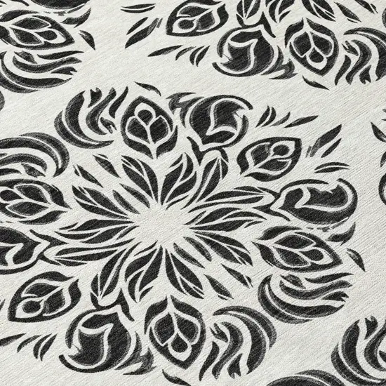 8' Ivory And Black Round Damask Washable Indoor Outdoor Area Rug Photo 5