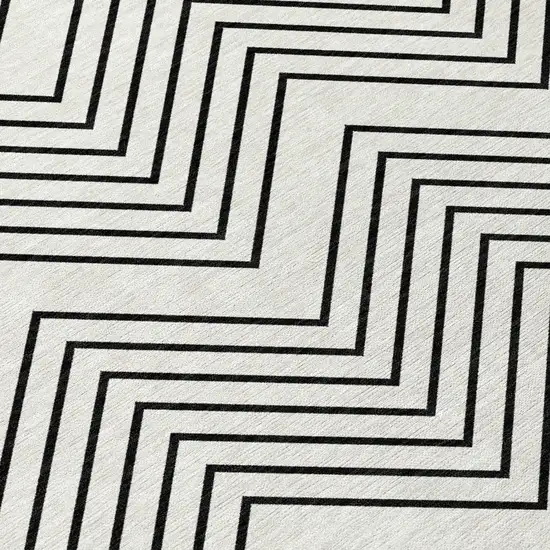 8' Ivory And Black Round Geometric Washable Indoor Outdoor Area Rug Photo 9