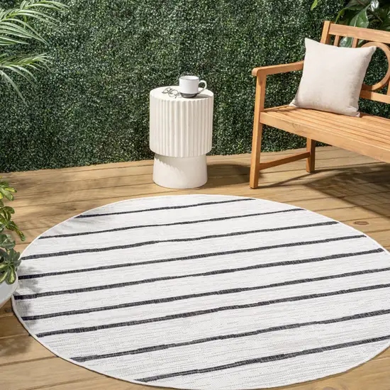 9' Ivory And Black Round Striped Indoor Outdoor Area Rug Photo 5