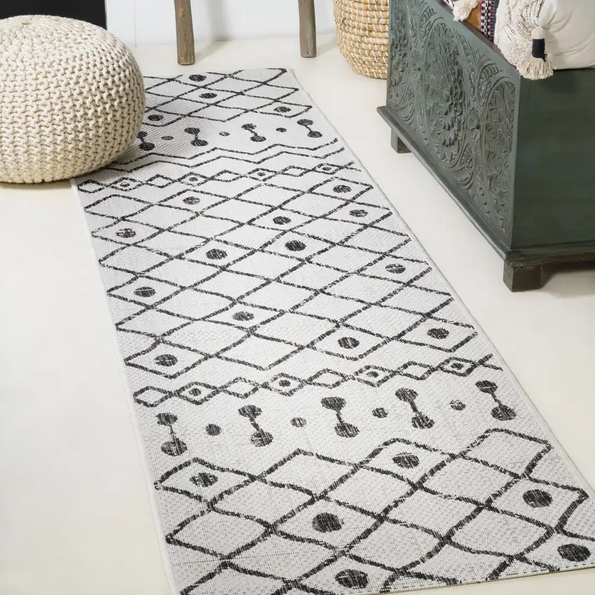 8' Ivory And Black Trellis Indoor Outdoor Runner Rug Photo 4