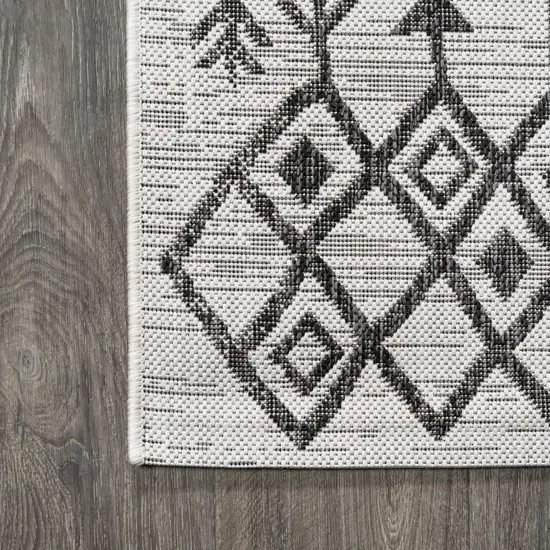 8' Ivory And Black Trellis Indoor Outdoor Runner Rug Photo 8