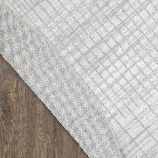 5' Ivory And Blue Geometric Washable Round Rug Photo 8