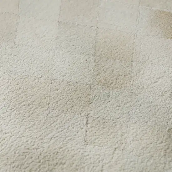 8' Ivory And Gray Geometric Washable Round Rug With UV Protection Photo 8