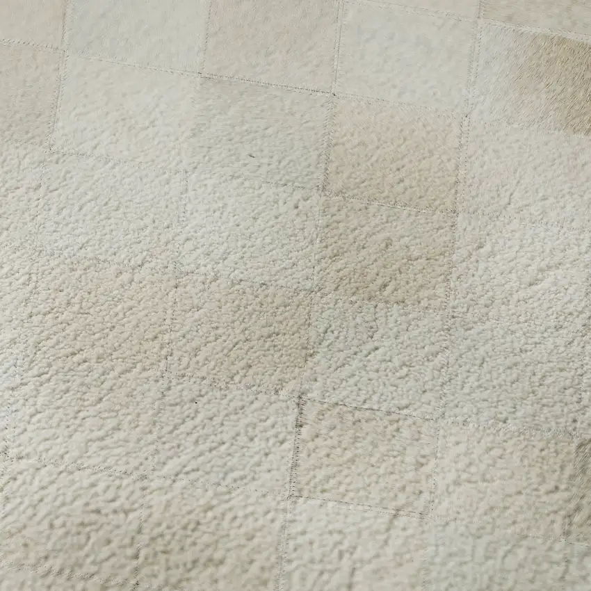 8' Ivory And Gray Geometric Washable Round Rug With UV Protection Photo 8