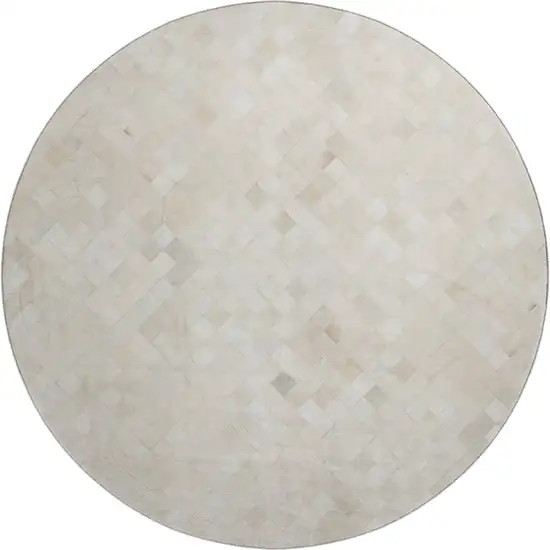 8' Ivory And Gray Geometric Washable Round Rug With UV Protection Photo 2