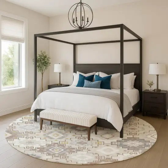 8' Ivory And Gray Geometric Washable Round Rug With UV Protection Photo 5