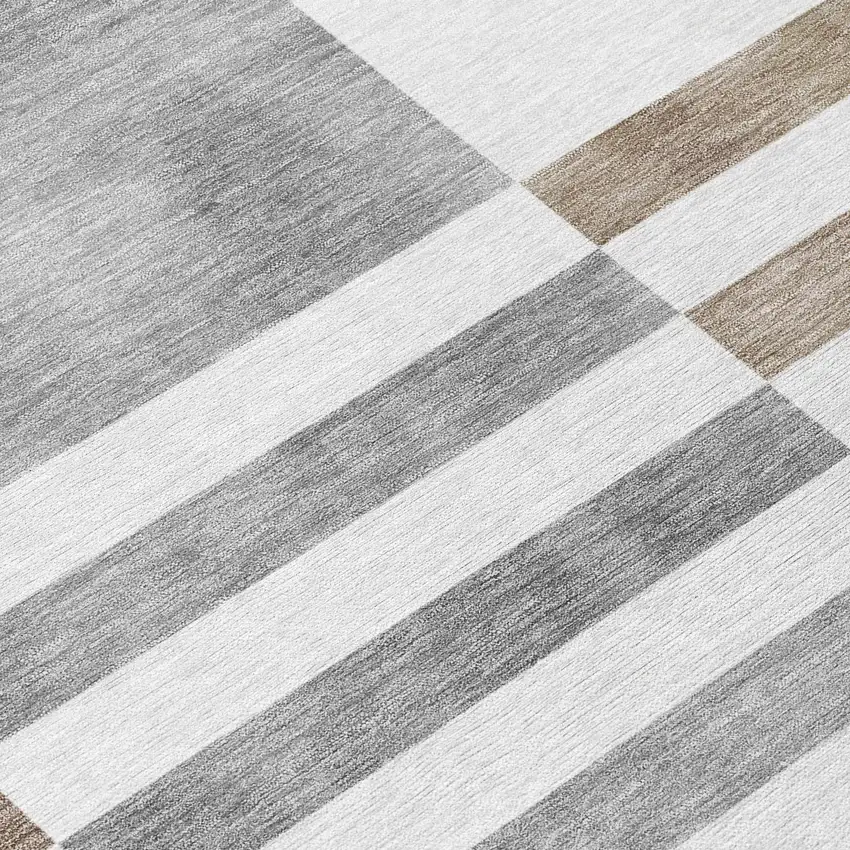 8' Ivory And Gray Round Geometric Washable Indoor Outdoor Area Rug Photo 9